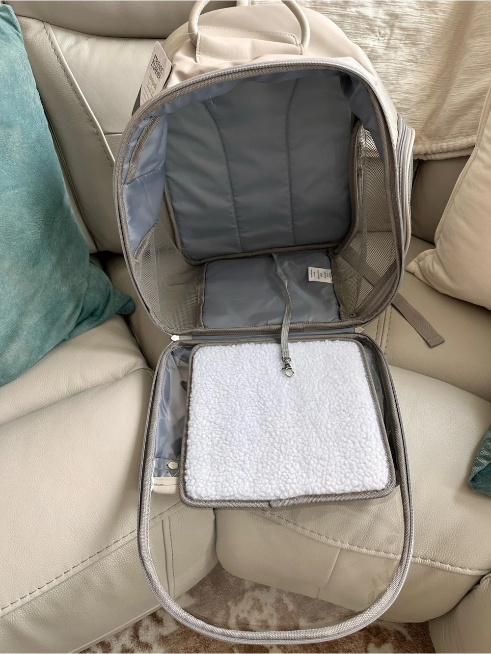 NWT Friends Forever Pet Backpack Carrier | Cat & Small Dog | Sherpa Liner